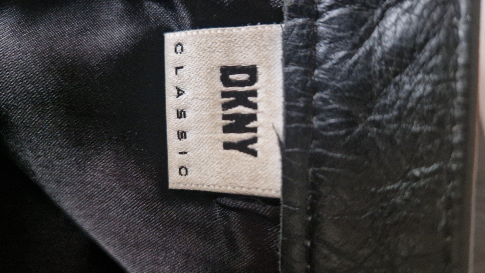 DKNY Classic Zwart Leren Rok - Maat 34 (XS), Ophalen, Zwart, Zo goed als nieuw, Boven de knie