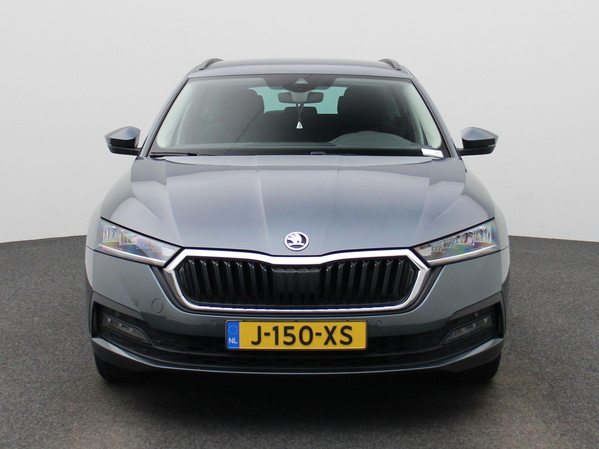 Skoda Octavia Combi 1.0 TSI Business Edition | Apple Carplay, Auto's, 12 maanden, Stof, Gebruikt, Euro 6