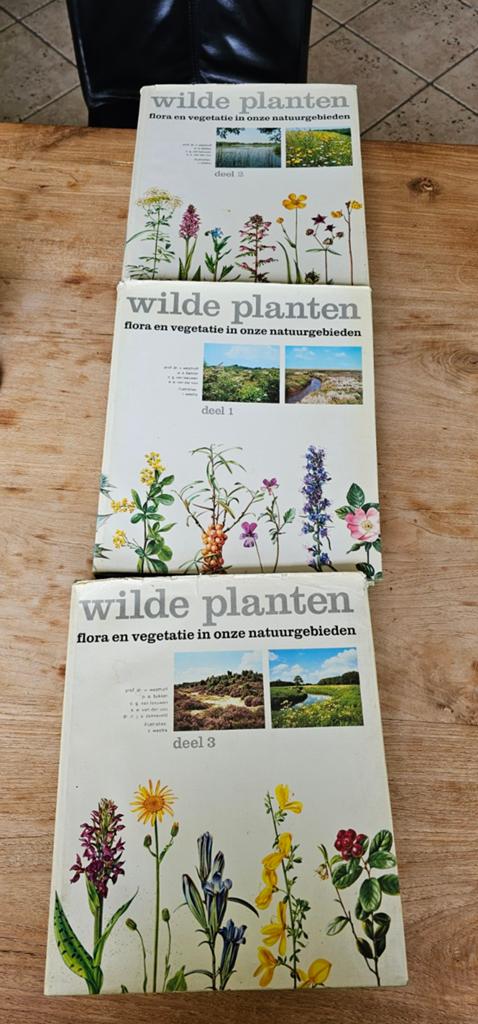 Wilde Planten: Flora en Vegetatie in Onze Natuurgebieden, Ophalen of Verzenden, Gelezen, Bloemen, Planten en Bomen, Prof. dr. V. Westhoff e.a.