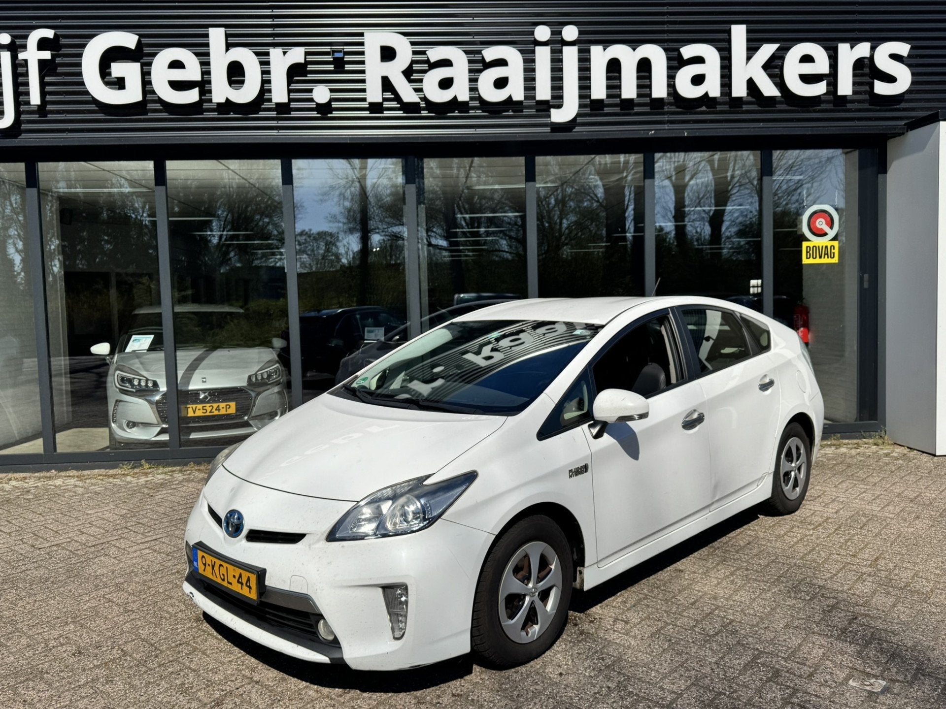 Toyota Prius 1.8 Plug-in Aspiration*HUD*Navigatie*EXPORTPRIJ, Euro 5, 136 pk, Gebruikt, Wit