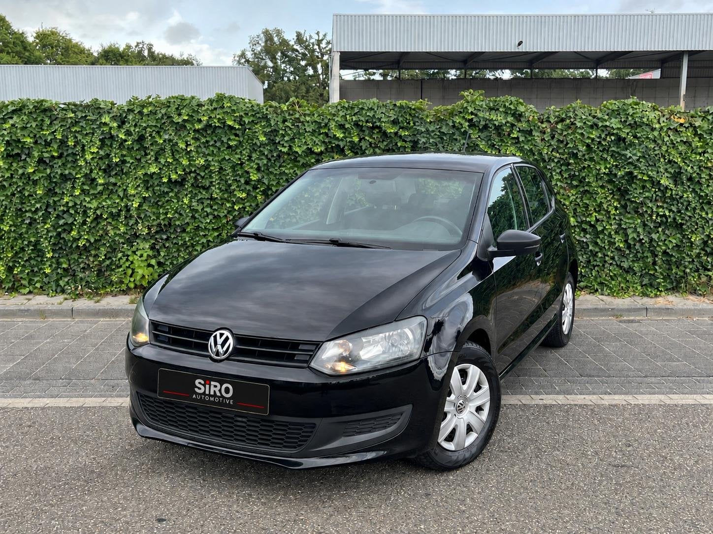 Volkswagen Polo 1.2 Edition * Carplay * Airco * Dealerond *, Voorwielaandrijving, Euro 5, Gebruikt, Zwart
