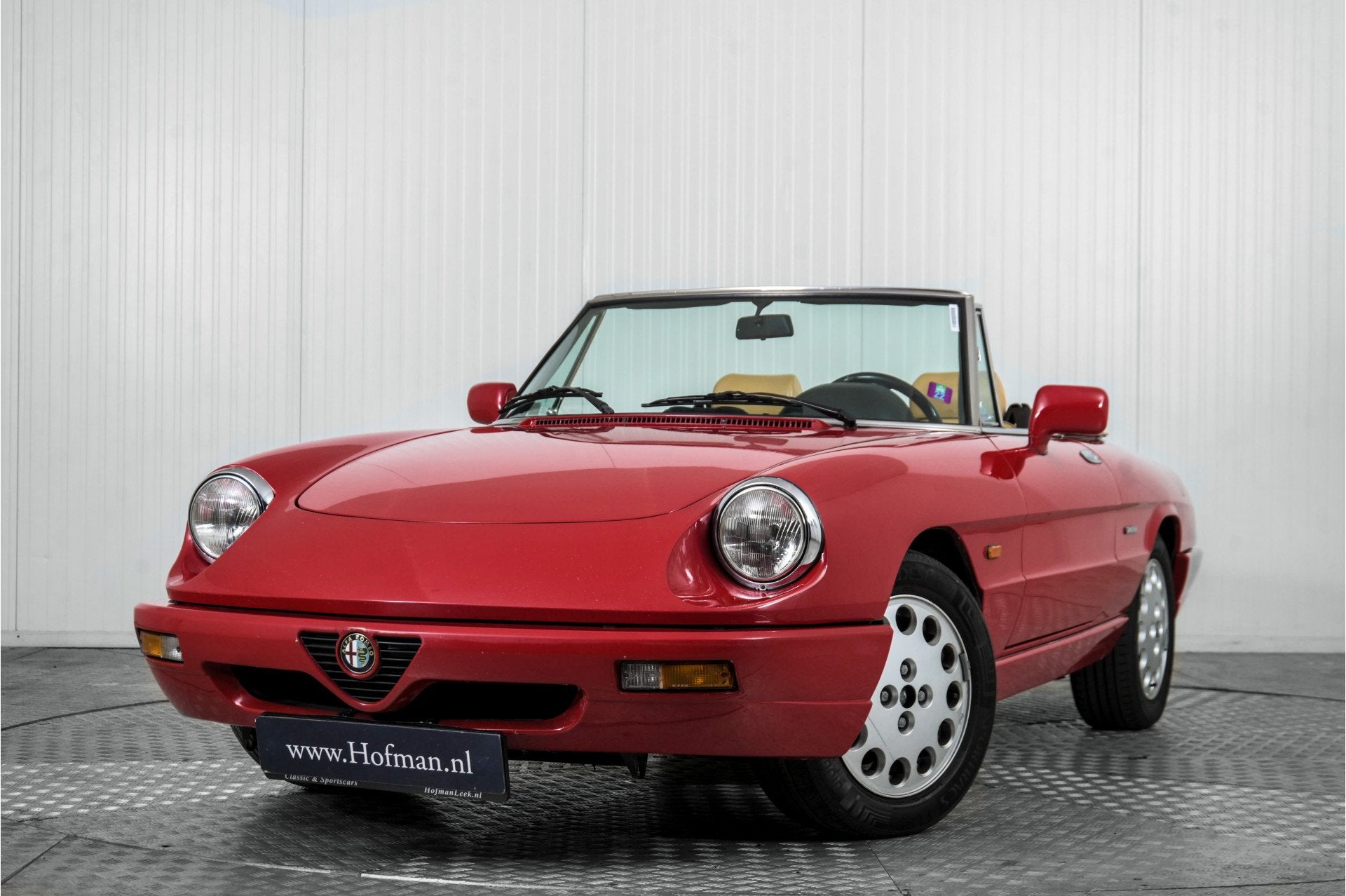 Alfa Romeo Spider 2.0 (bj 1991), Auto's, Alfa Romeo, Achterwielaandrijving, Gebruikt, Cabriolet, 400 kg