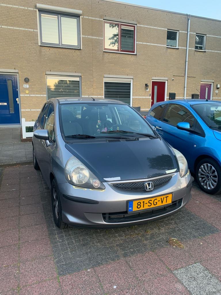 Honda Jazz 1.4 I AUTOMAAT 2006, Auto's, 83 pk, 450 kg, 40 €/maand, 4 cilinders