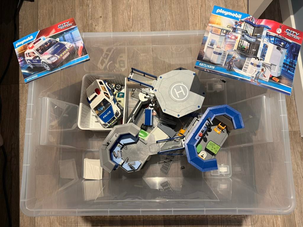 Playmobile politiebureau/ gevangenis en politieauto ZGAN, Ophalen of Verzenden, Zo goed als nieuw, Complete set
