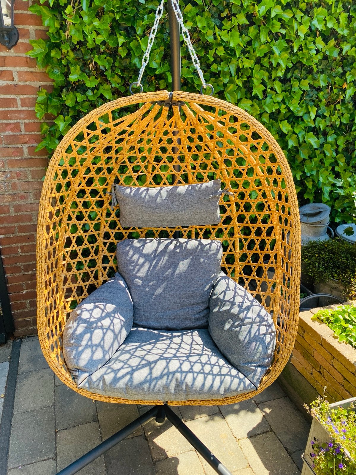 Comfortabele Hangstoel met Kussen - Perfect voor Buiten, Tuin en Terras, Tuinbanken, Ophalen, Zo goed als nieuw, Rotan