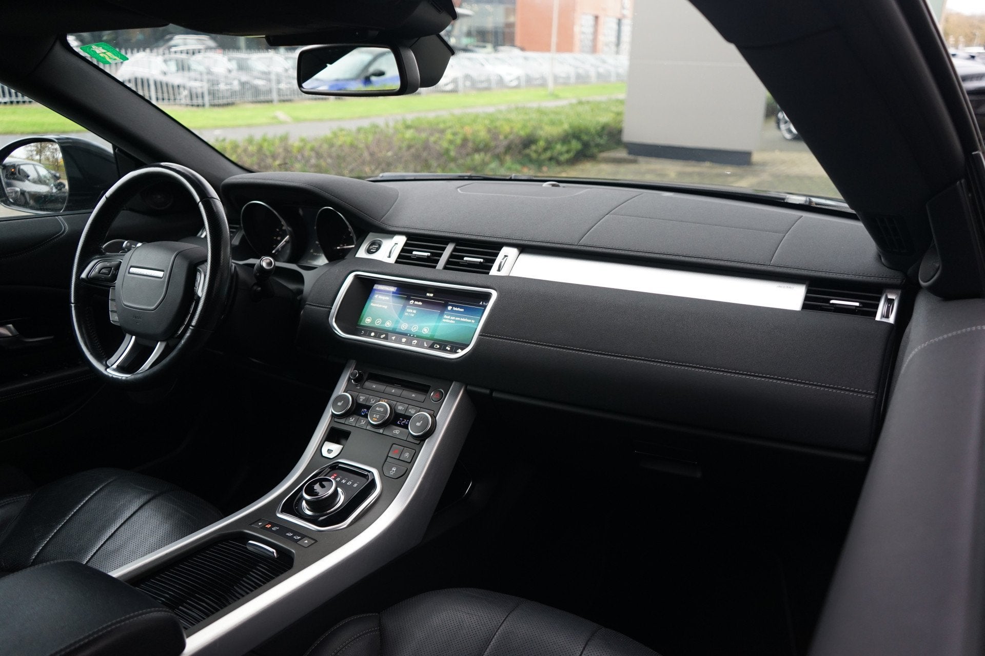 Land Rover Range Rover Evoque Convertible 2.0 TD4 SE Dynamic, Auto's, Automaat, Dealer onderhouden, 2005 kg, Gebruikt