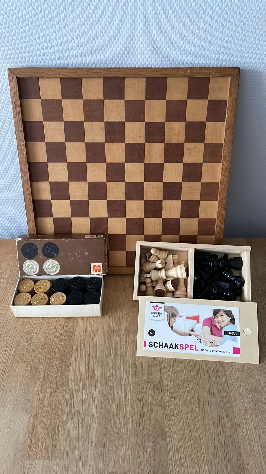 Complete dambord/ schaakbord met damstenen en schaakstukken, Een of twee spelers, Ophalen of Verzenden, Gebruikt