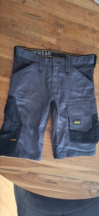 Nieuwe Snickers Workwear korte broek - Maat 46, Ophalen of Verzenden, Nieuw, Maat 46 (S) of kleiner