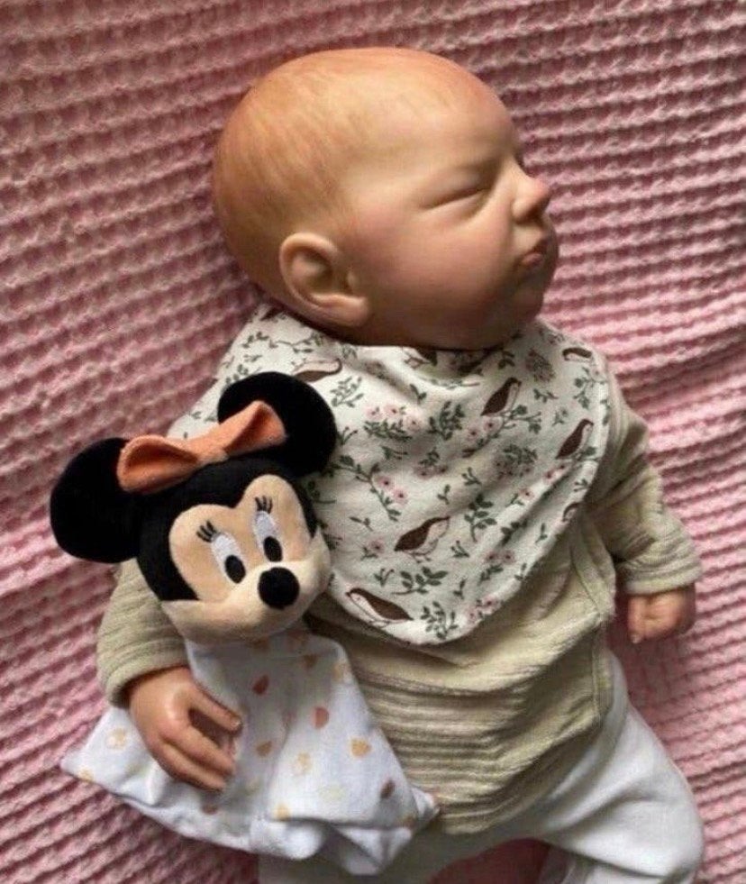 Uniek Reborn baby meisje slapend 🎀, Verzenden, Zo goed als nieuw, Pop, Levensecht of Reborn