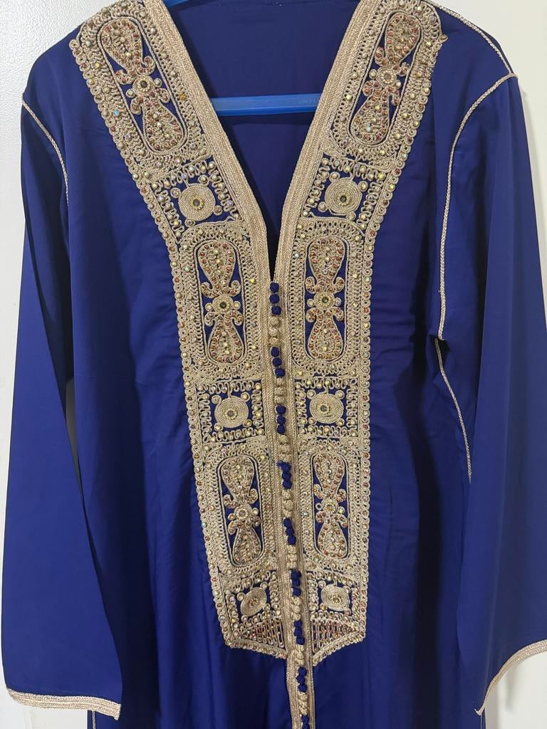 Prachtige blauwe kaftan met goudkleurig borduurwerk, Ophalen of Verzenden, Zo goed als nieuw