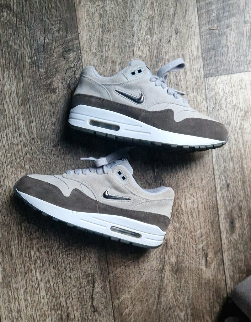 Nike air max 1 maat 37.5eu, Kleding | Dames, Schoenen, Nike, Ophalen of Verzenden, Grijs, Sneakers of Gympen