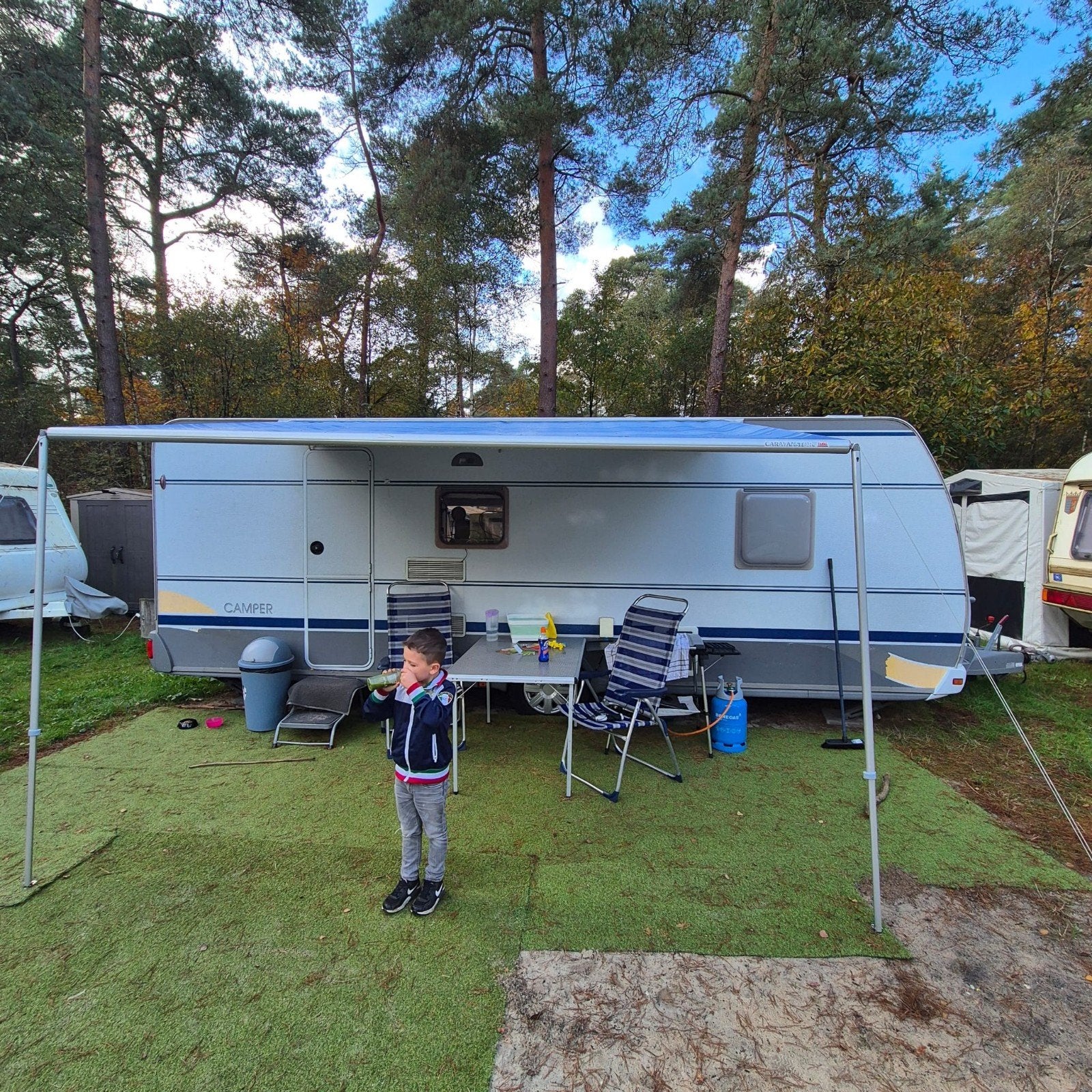 Dethleffs Camper 560 - Ruime en complete caravan, Caravans en Kamperen, Vast bed, Rondzit, Particulier, Dethleffs