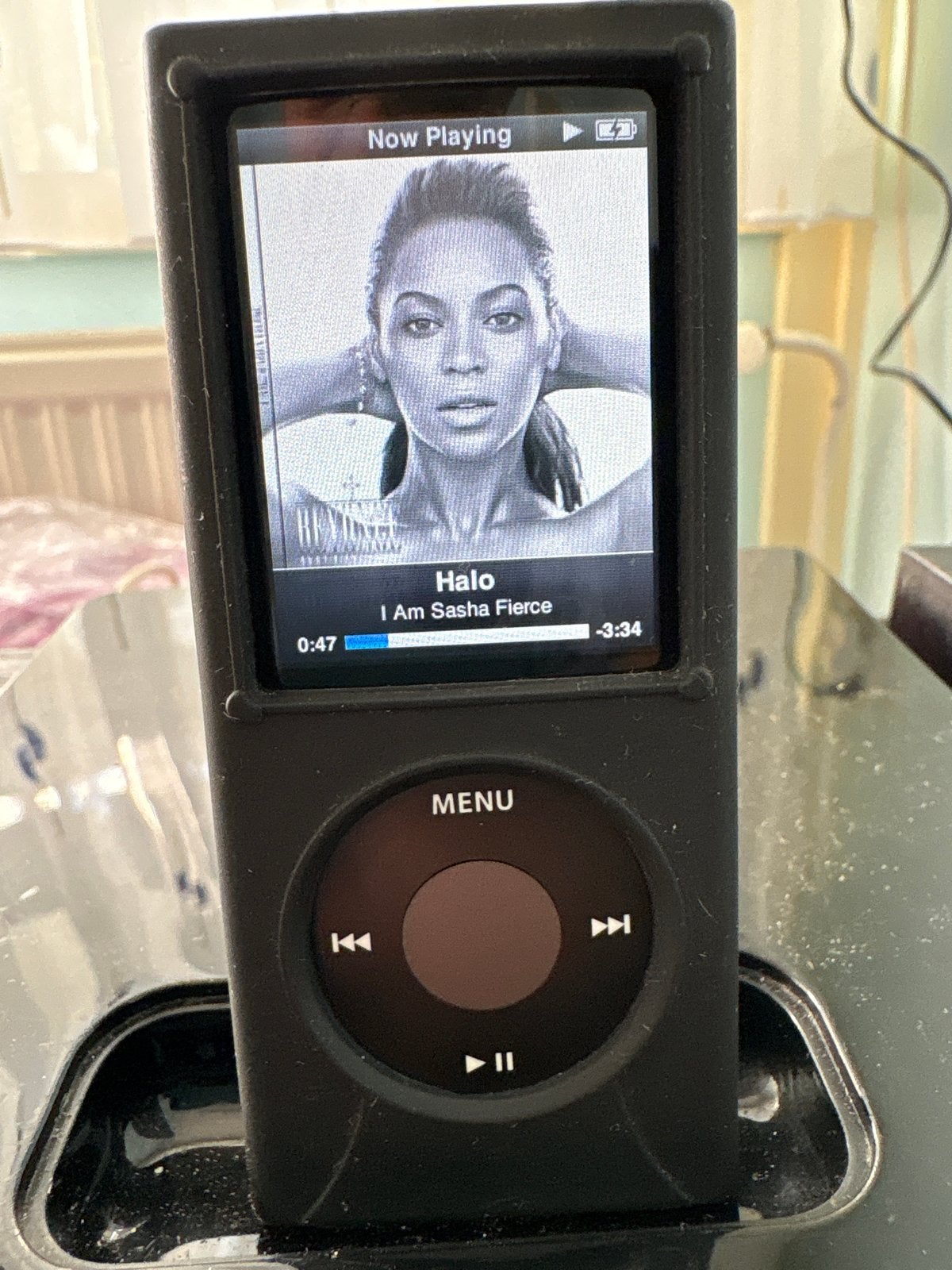 Apple iPod nano 4e gen. 16GB (A1285) + hoesje & lader, Ophalen, Niet werkend, Nano, 10 tot 20 GB