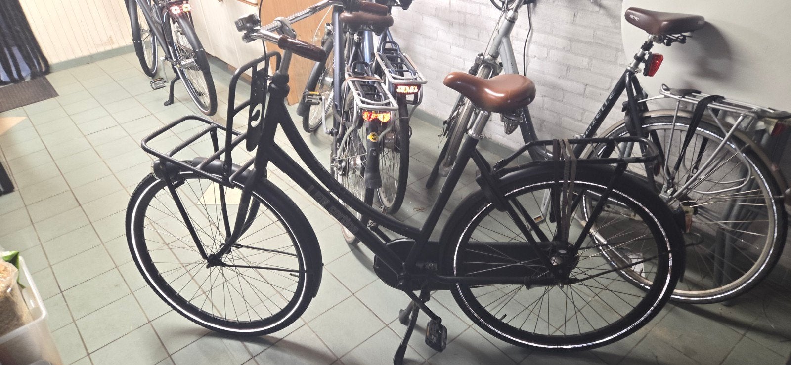 Cortina U4 damesfiets 28 inch transport