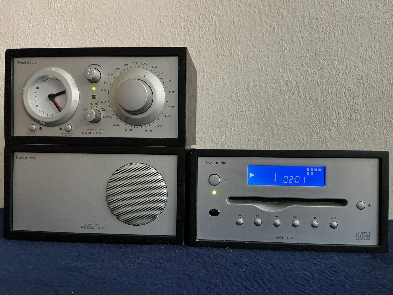 TIVOLI model two/three/CD, Ophalen of Verzenden, Gebruikt, Radio, Met cd-speler