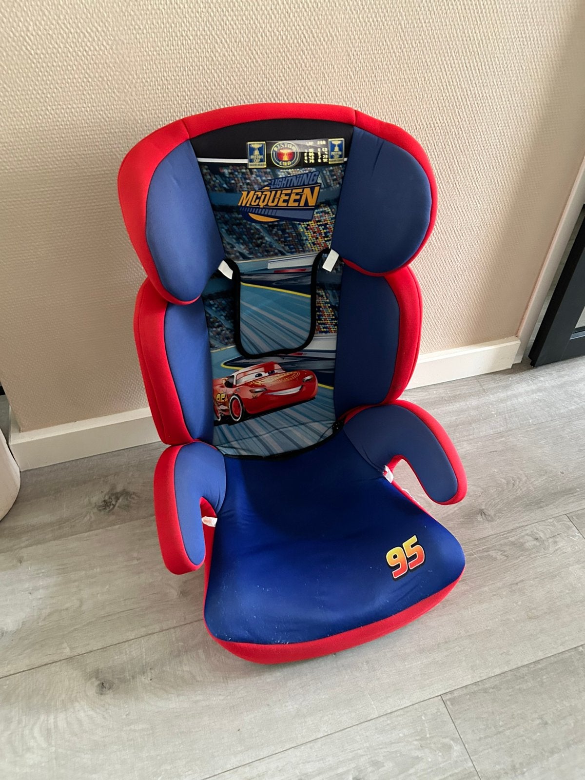 Disney Cars Autostoel 15-36kg, Autogordel, 15 t/m 36 kg, Zo goed als nieuw, Ophalen