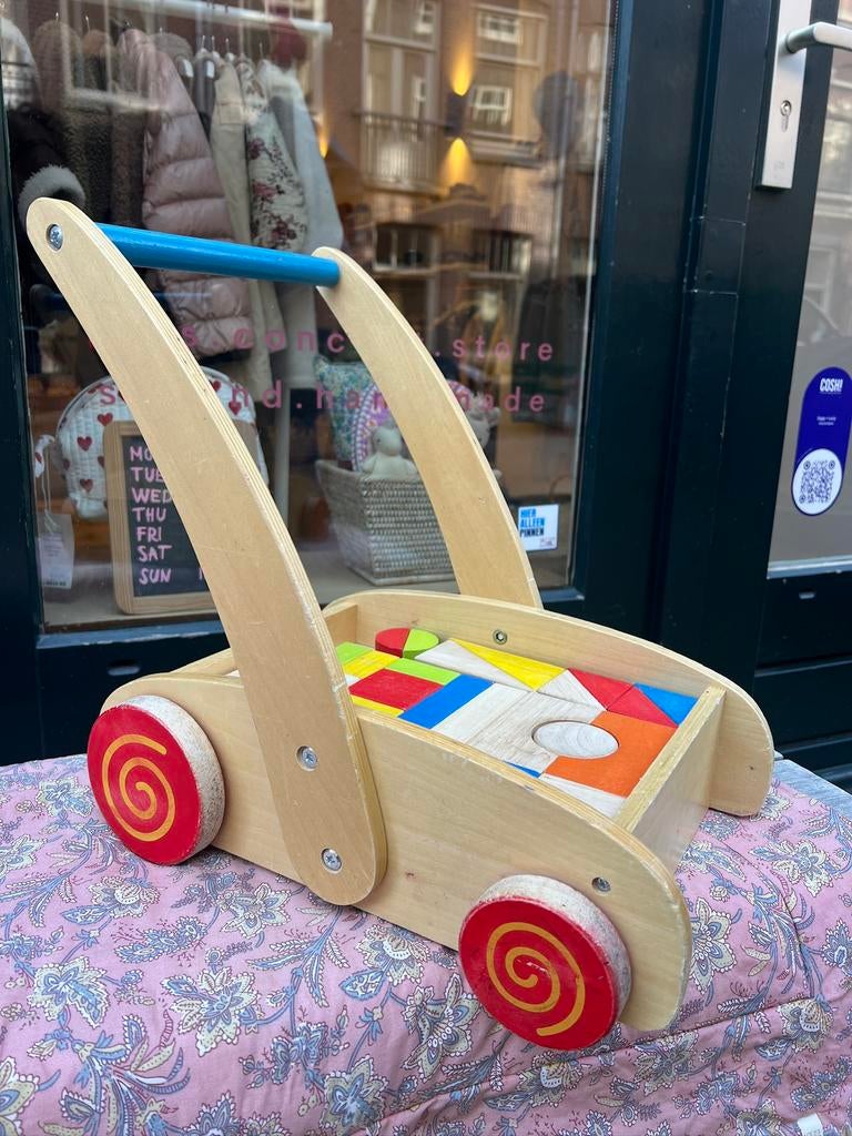 Houten loopkar / duwwagen met blokken, Ophalen, Zo goed als nieuw, Duw- of Trekspeelgoed
