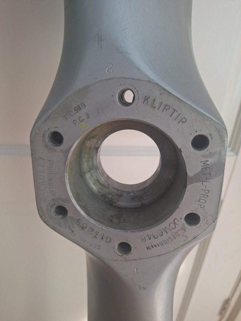 Aluminium Vliegtuigpropeller McCauley Kliptip 174 cm, Ophalen