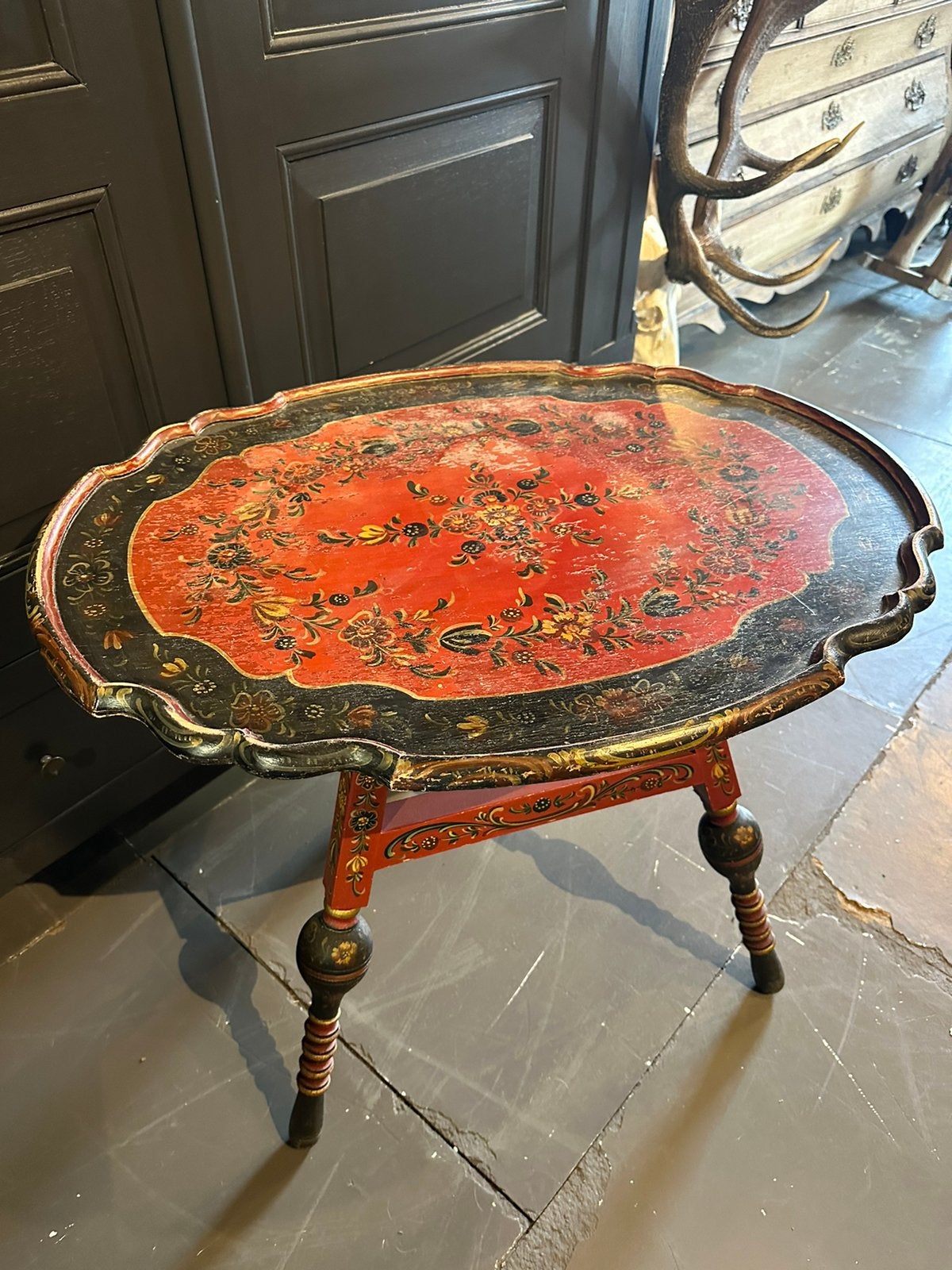 "HENDRICKX "  Oud Hindeloper Bijzet Tafeltje, Antiek en Kunst, Ophalen
