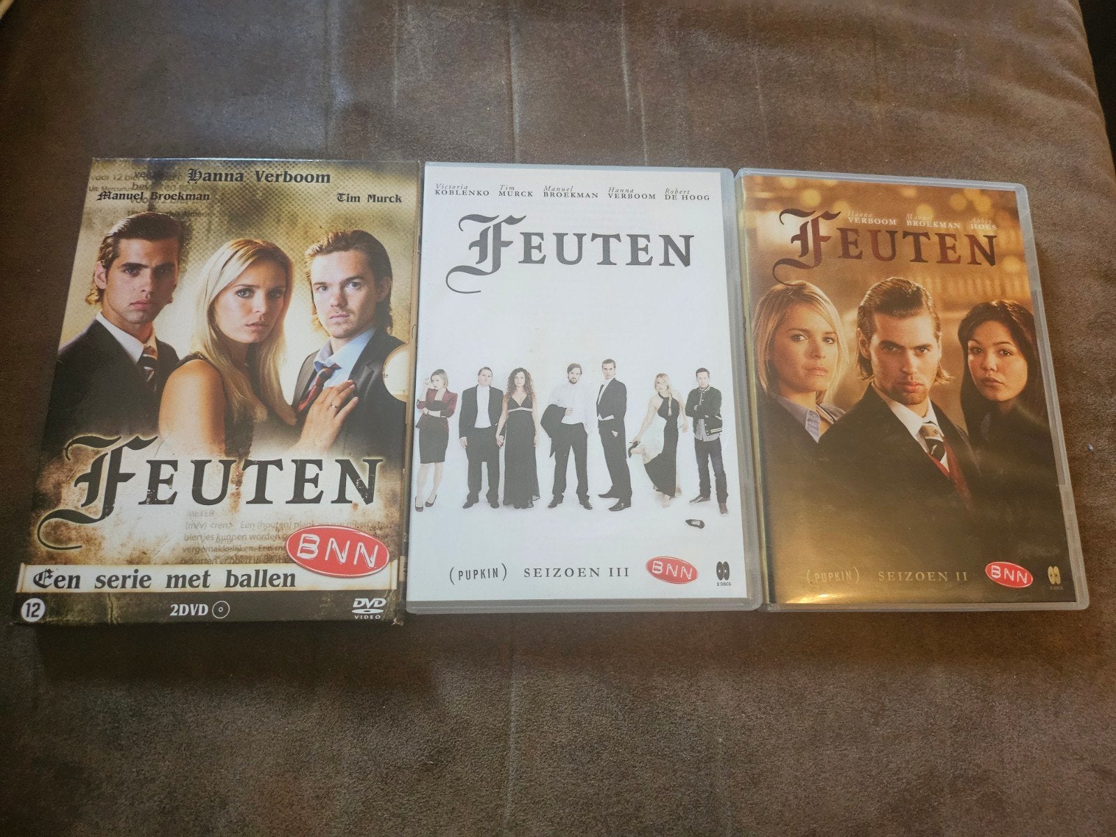 Feuten DVD Box Seizoen 1, 2 en 3 - BNN Comedyserie, Cd's en Dvd's, Dvd's | Tv en Series, Gebruikt, Seizoen 1, Komedie, Vanaf 12 jaar