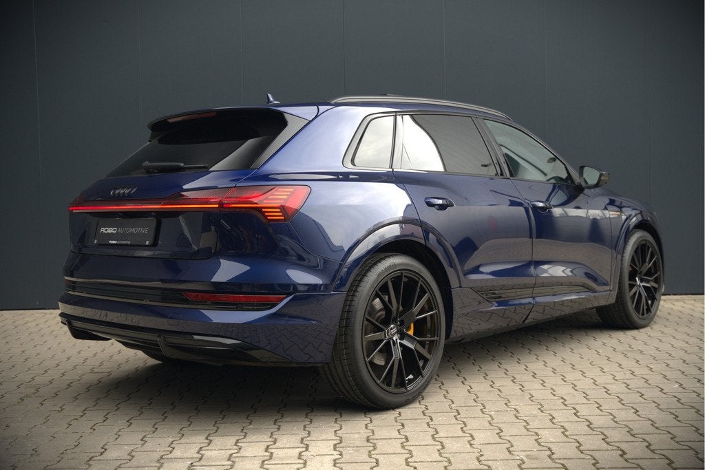 Audi e-tron e-tron 50 quattro Launch edition Black 71 kWh S-, Automaat, Blauw, Origineel Nederlands, Vierwielaandrijving