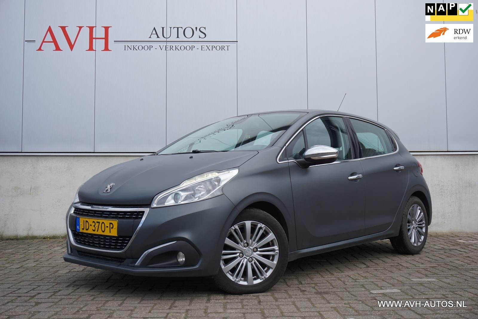 Peugeot 208 1.6 BlueHDi Blue Lease Executive, Lesauto!, Voorwielaandrijving, Gebruikt, Euro 6, 4 cilinders