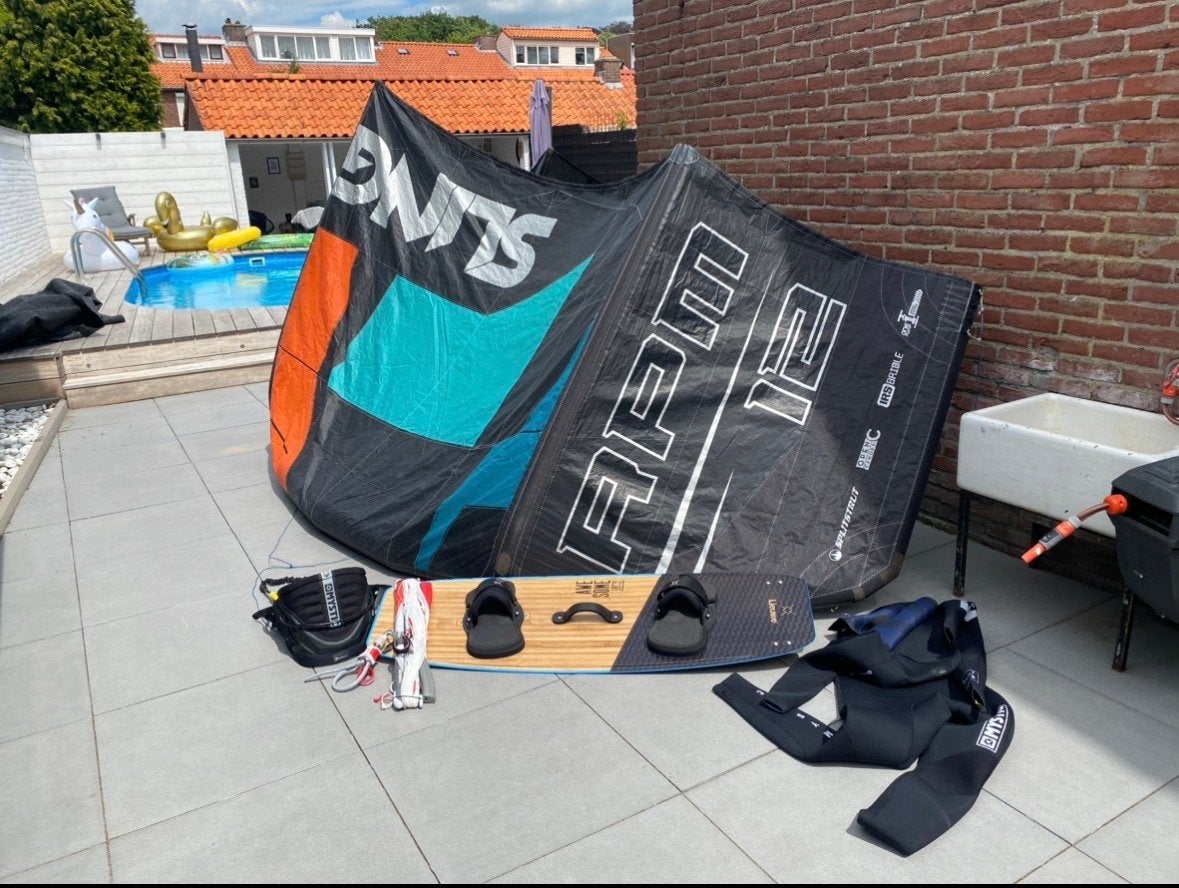 Complete Kitesurf Set: Slingshot RPM Kites, Board, Bar, Harn, Gebruikt, Kitesurf-set, Twintip, 10 m²