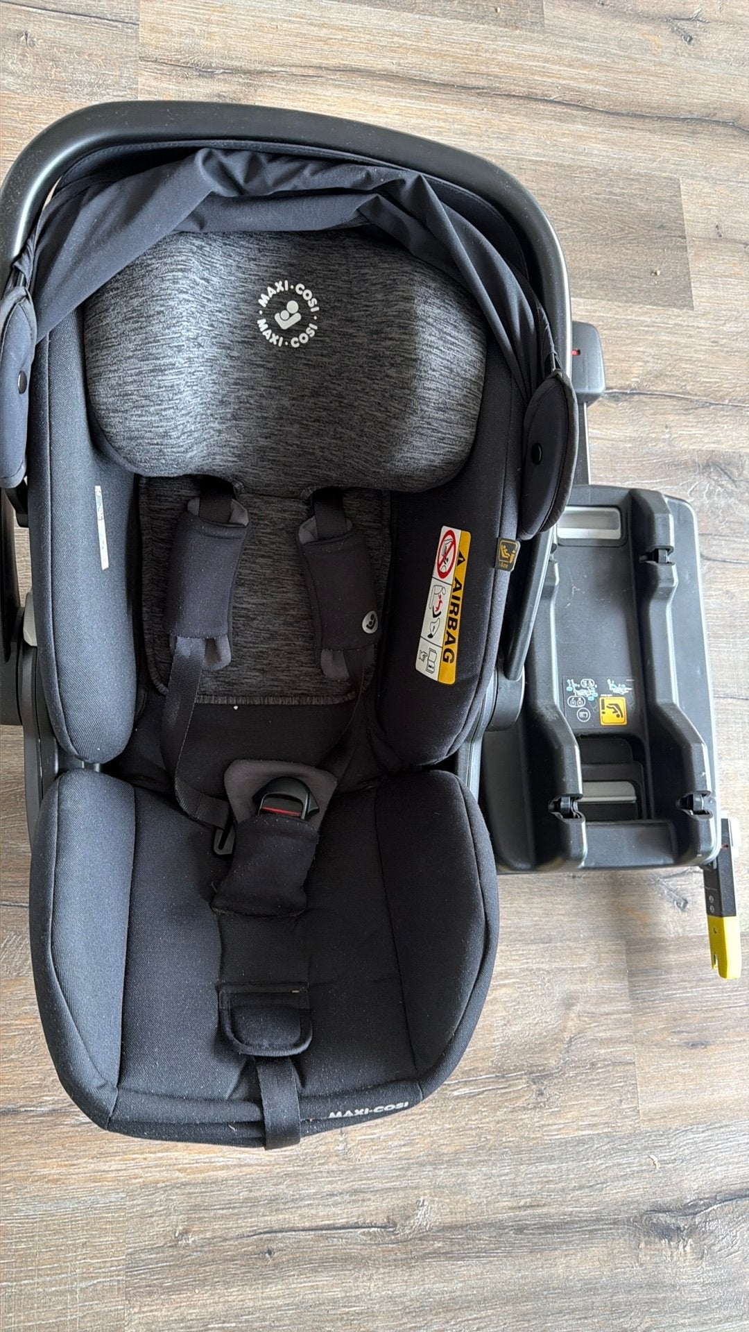 Maxicosi Marble i size baby seat, Kinderen en Baby's, Ophalen, Verstelbare rugleuning, Zo goed als nieuw, Isofix