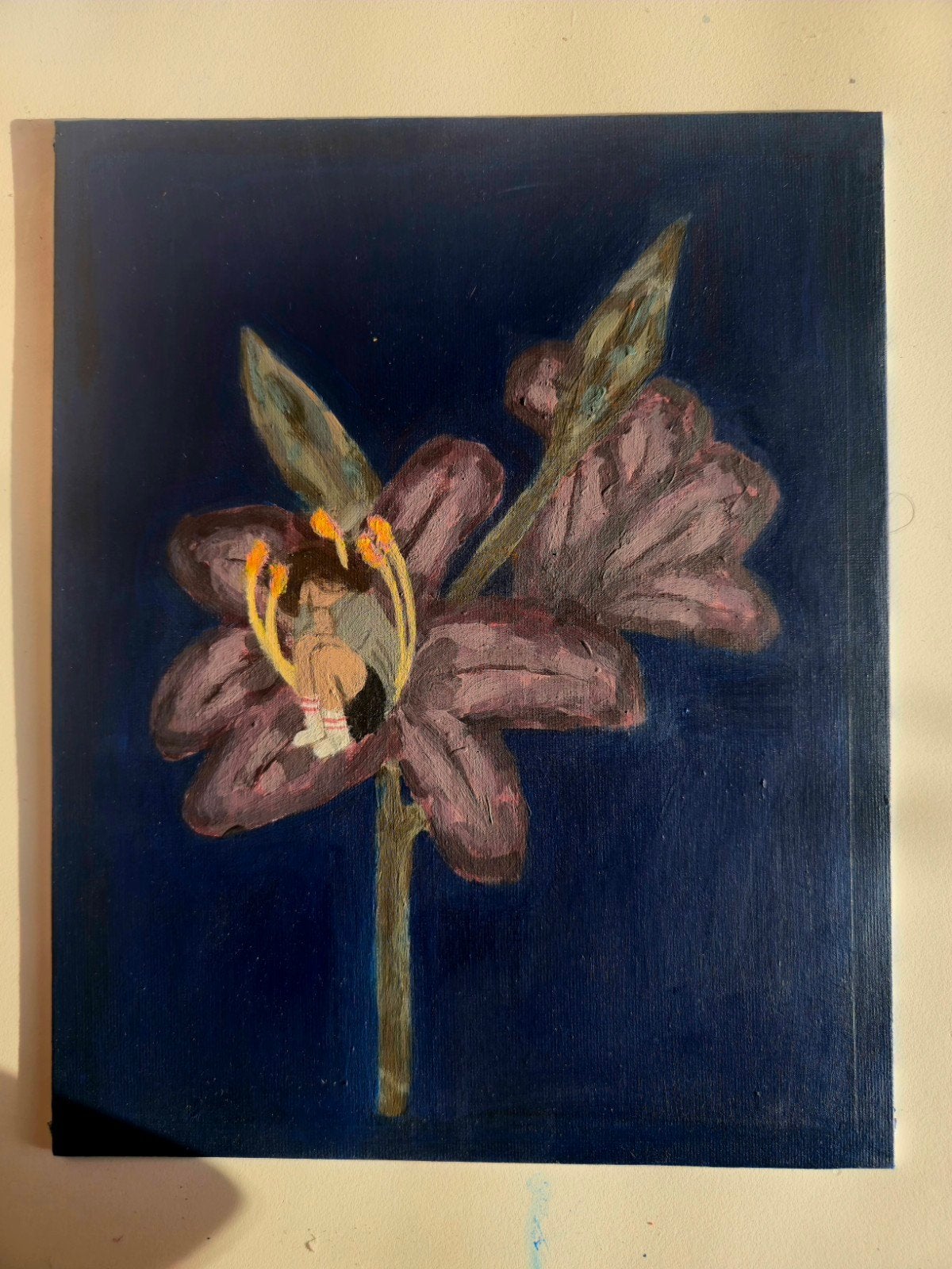 origineel schilderij "iedereen keek maar niemand hielp", Antiek en Kunst, Acrylverf, Overige stijlen, Portret of Personen, Overige ondergronden