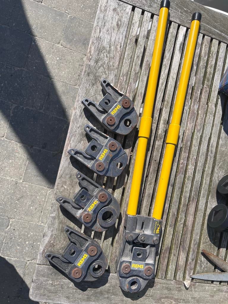 Rems perstang met persbekken (TH en UP), Ophalen, Gebruikt