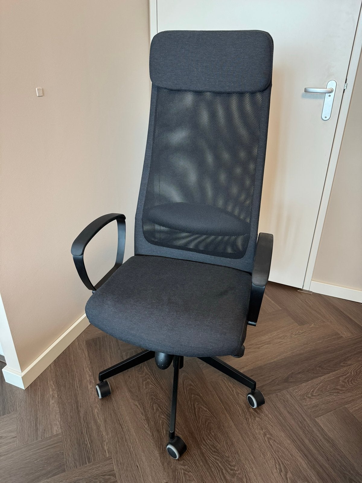 Comfortabele Bureaustoel - Ergonomisch en Verstelbaar, Huis en Inrichting, Bureaustoelen, Ophalen, Gebruikt, Grijs, Bureaustoel