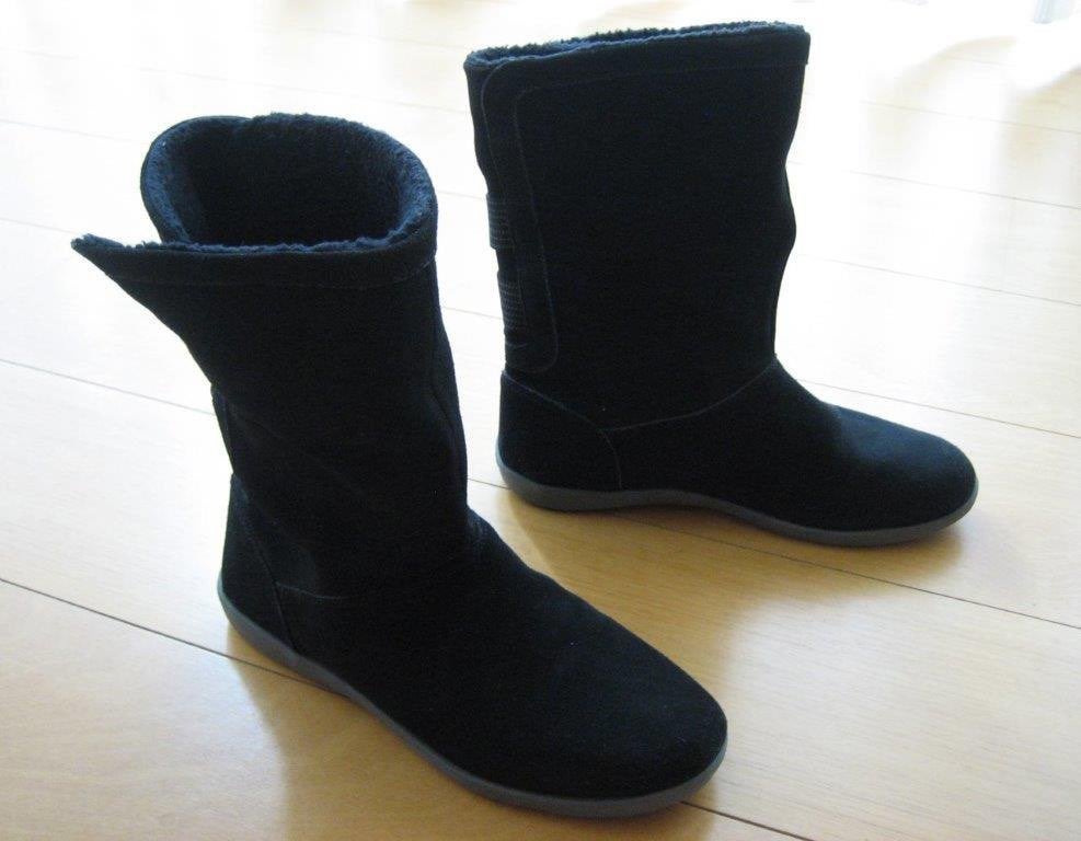 Stoere zwart suede unisex laarsjes CROCS W10, 41-42 Snazzeys, Verzenden, Zwart, Lage of Enkellaarzen, Zo goed als nieuw