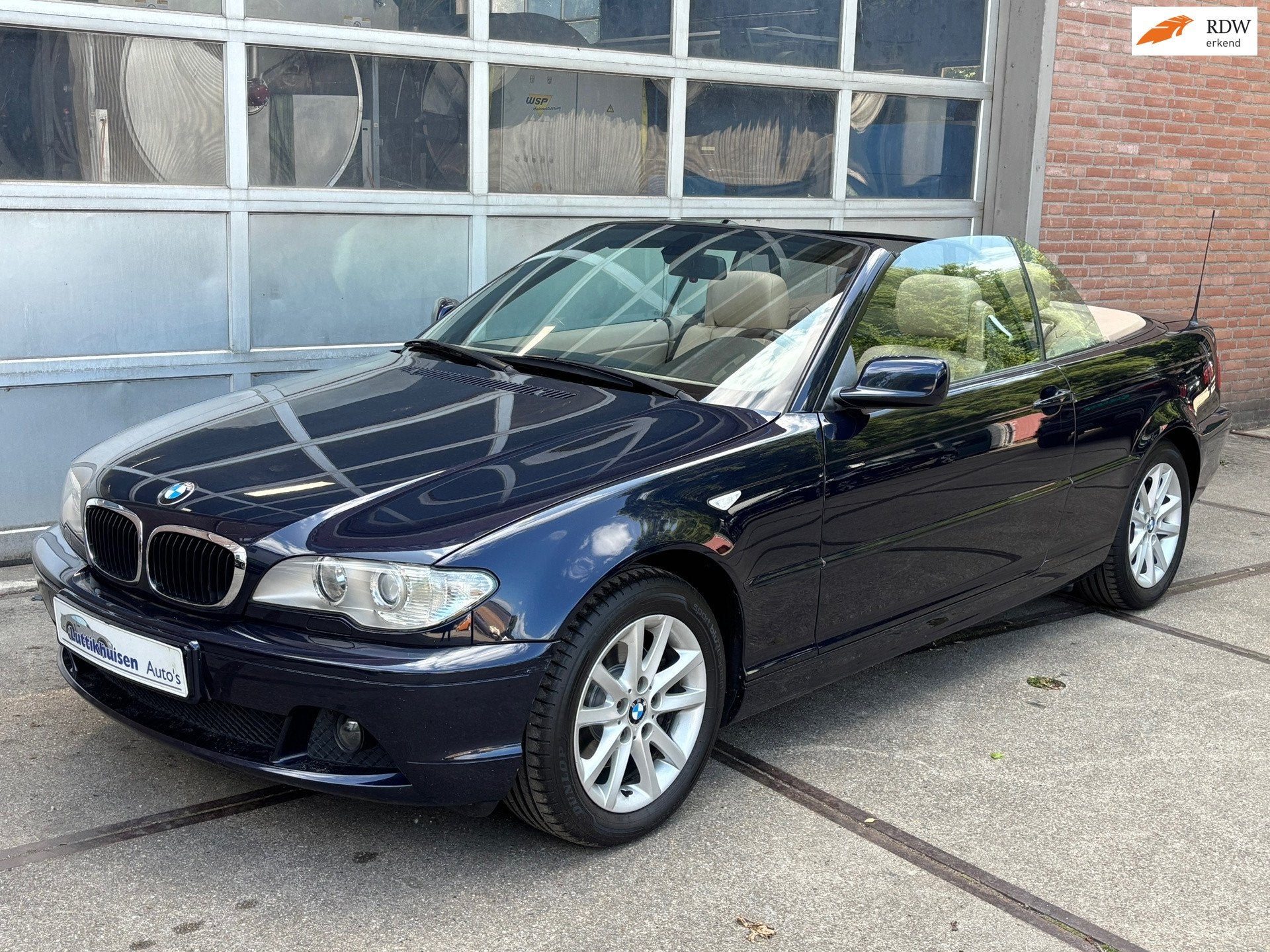 BMW 3-serie Cabrio 318Ci,XENON,LEER,119.000KM,nIEUWSTAAT, Auto's, BMW, 13 km/l, Achterwielaandrijving, Beige, Cabriolet