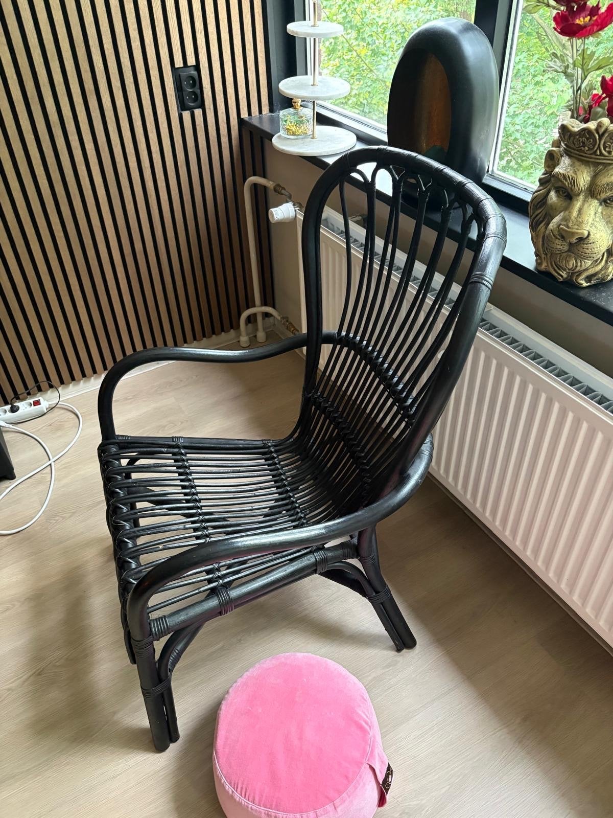 Zwarte rotan stoel IKEA, Ophalen, Zwart, Riet of Rotan, Zo goed als nieuw