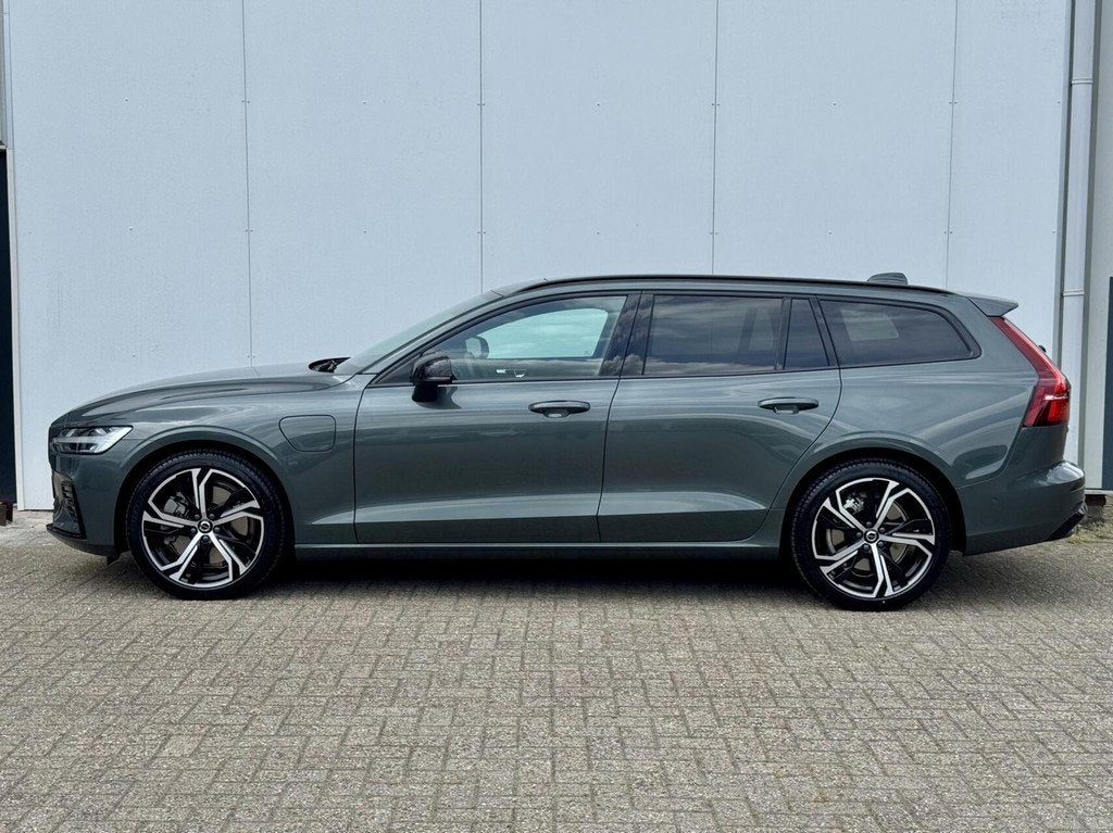 Volvo V60 2.0 T6 Plug-in hybrid AWD Ultra Dark|Head-up|360 c, Auto's, Volvo, Automaat, Gebruikt, Leder en Stof, Vierwielaandrijving