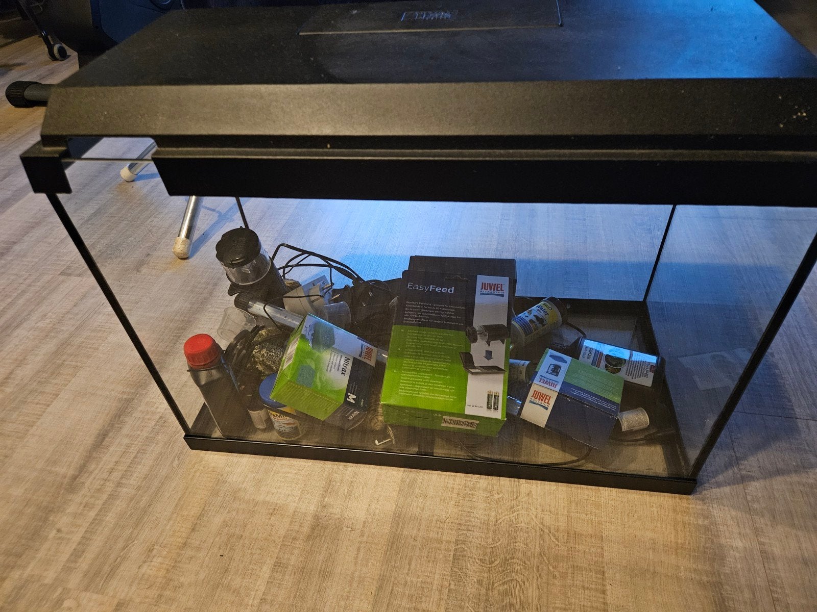 Juwel Aquarium 70L incl pomp, ledverlichting, en toebehoren, Dieren en Toebehoren, Vissen | Aquaria en Toebehoren, Ophalen, Gebruikt