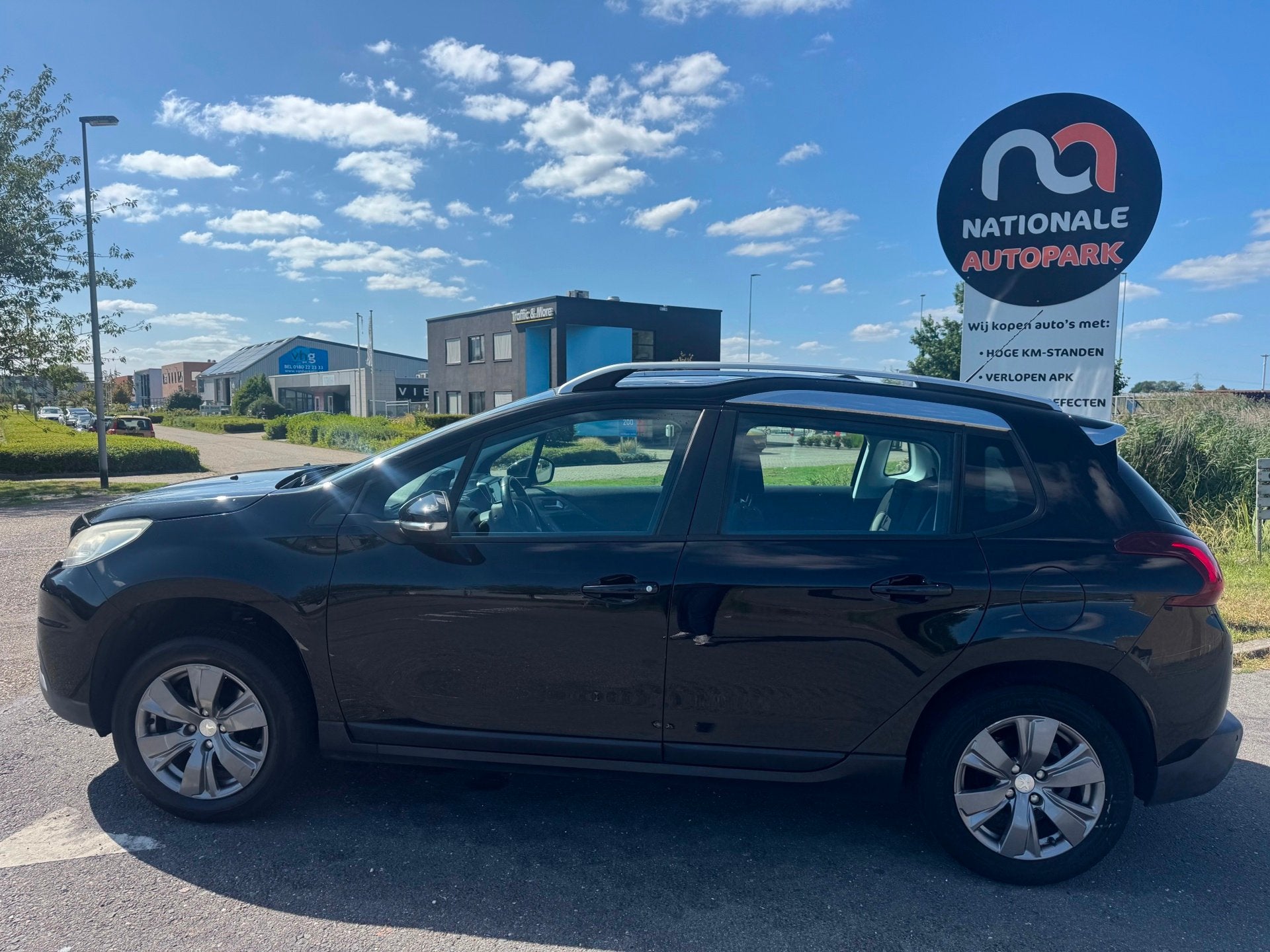 Peugeot 2008 | 2016 | 1.2 PureTech Blue Lion | Export en Han, Voorwielaandrijving, Euro 6, Origineel Nederlands, Bedrijf