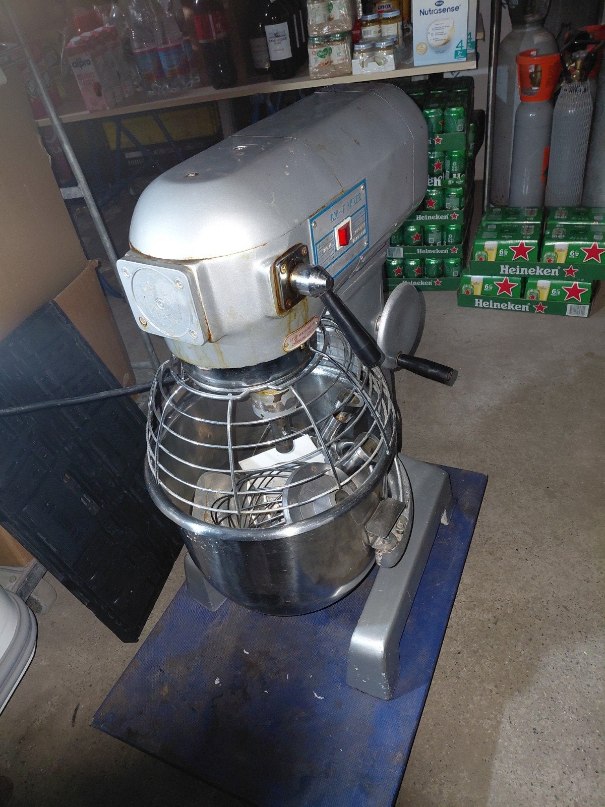 planeet menger 220v 20 liter, Witgoed en Apparatuur, 4 liter of meer, Ophalen, 1 snelheid