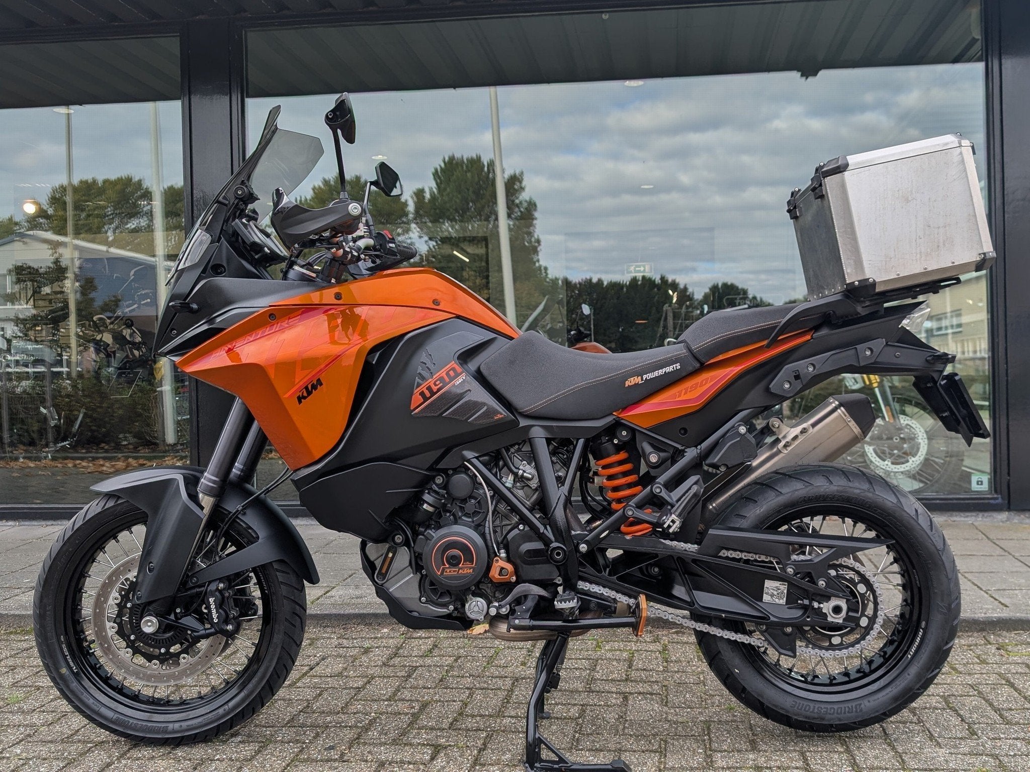 KTM 1190 Adventure KTM 1190 Adventure (bj 2016), Motoren, E 3
5230  MATTIGHOFEN, AT, Info@ktm.at, Toermotor, KTM AG