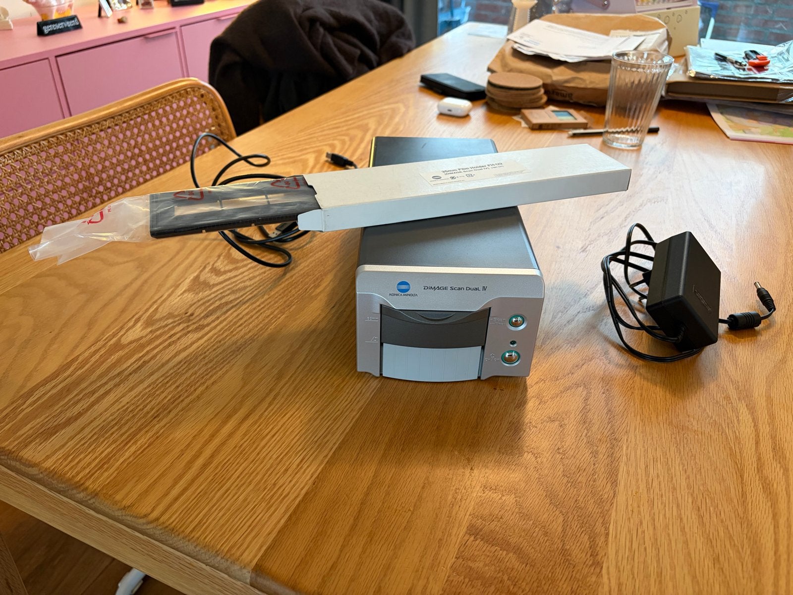 Konica Minolta DiMAGE Scan Dual IV Filmscanner, Computers en Software, Ophalen of Verzenden, Zo goed als nieuw, Diascanner, Windows