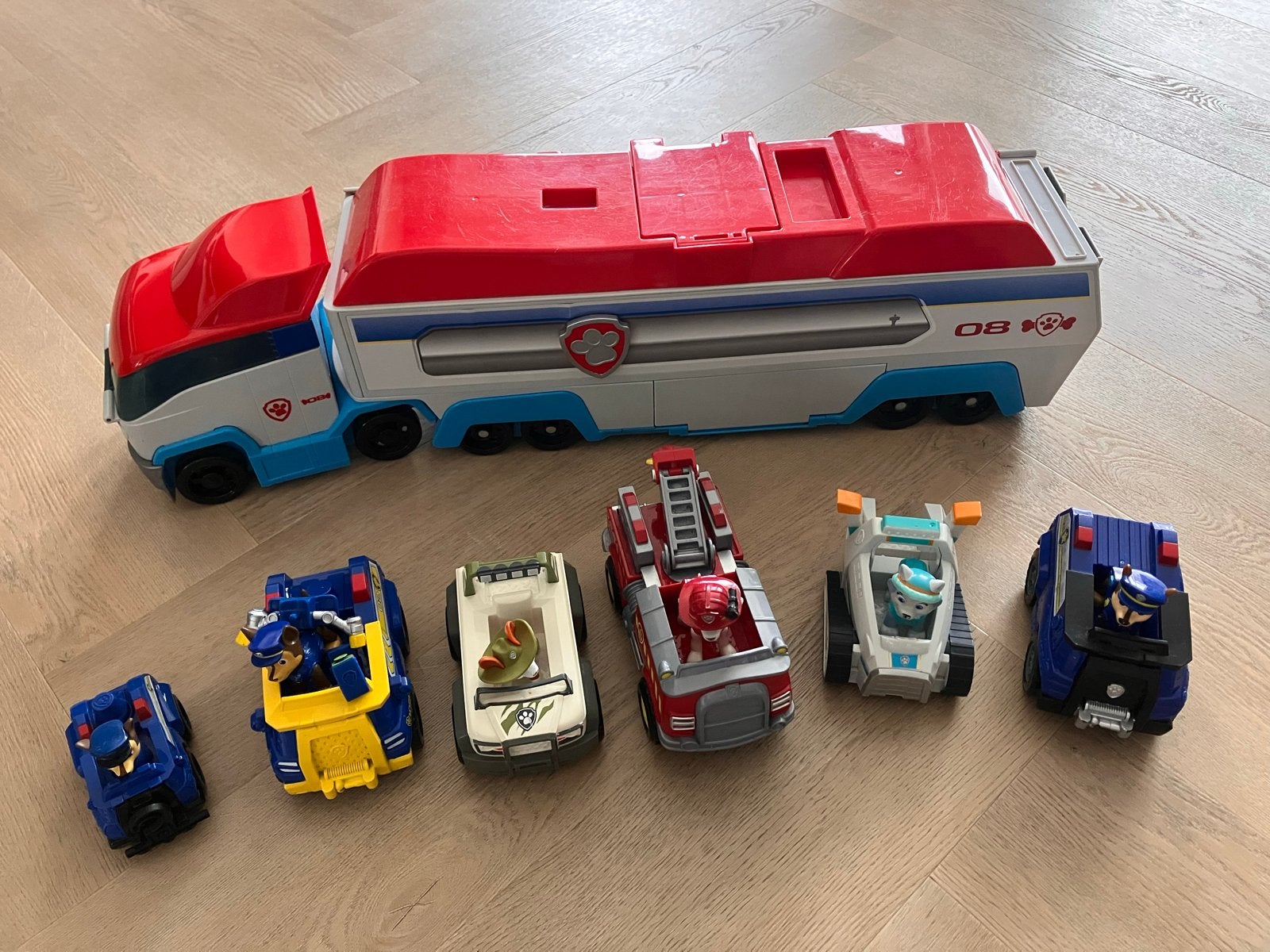 Paw Patroller met 6 voertuigen en figuren, Ophalen of Verzenden, Gebruikt