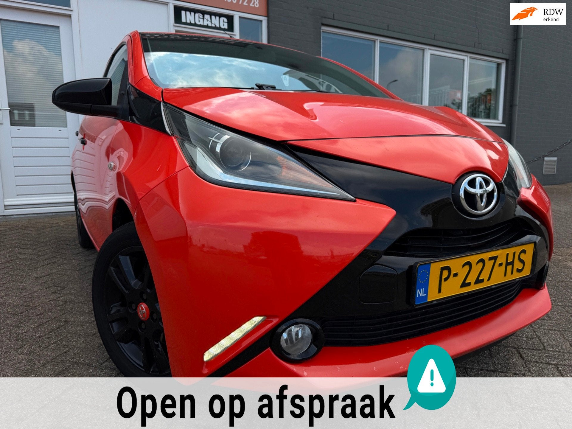 Toyota Aygo 1.0 VVT-i x-cite 5 drs met parkeercamera met blu, Euro 5, Stof, Gebruikt, Zwart