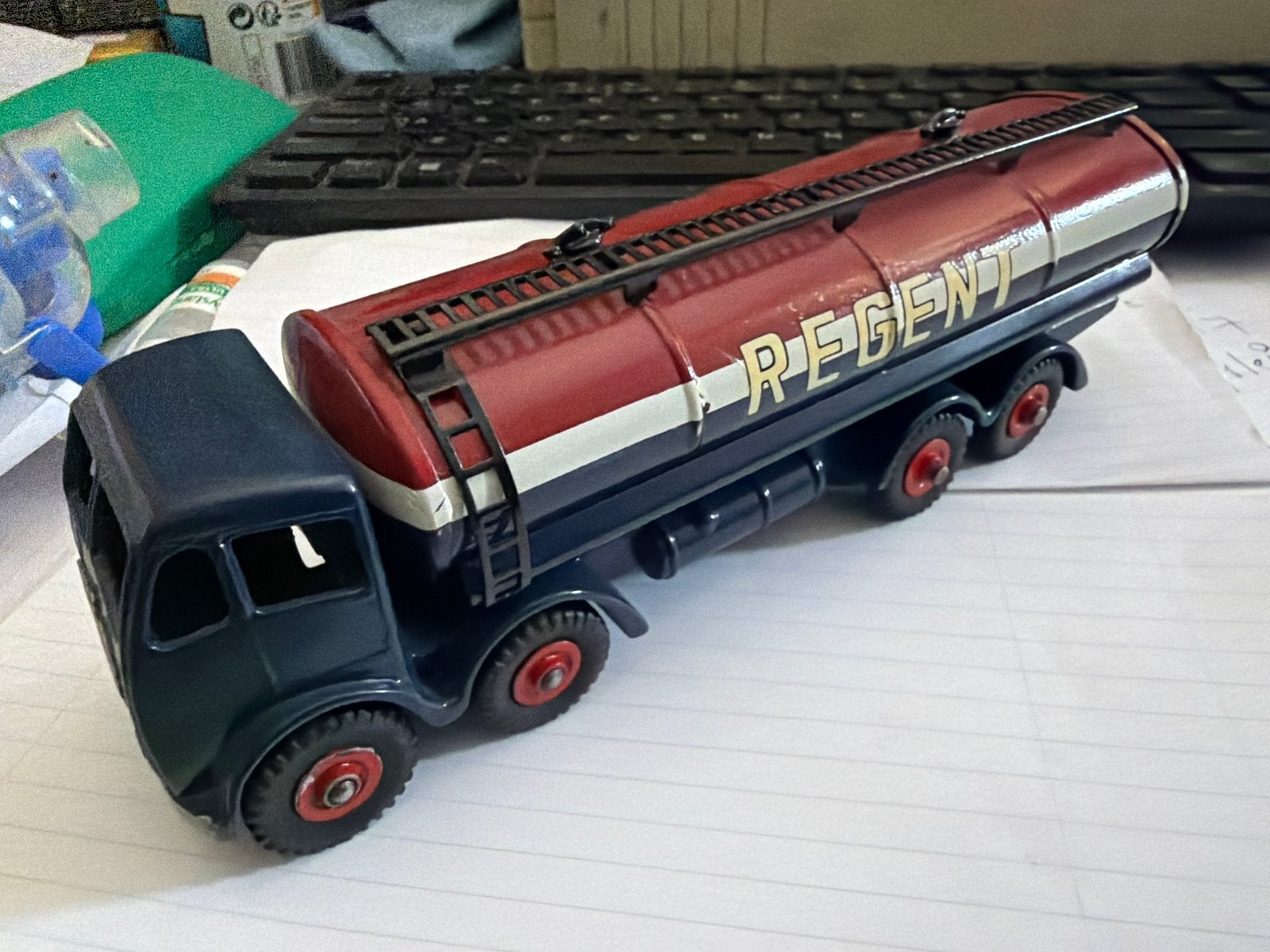Dinky Toys Regent foden Tanker, Dinky Toys, Ophalen of Verzenden, Zo goed als nieuw, Bus of Vrachtwagen