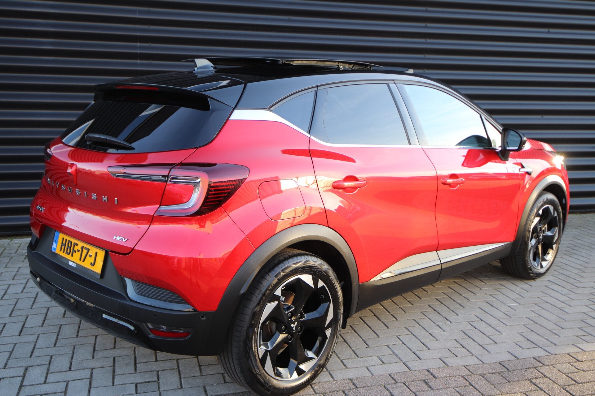 Mitsubishi ASX 1.6 HEV AT Instyle Opendak, Harman Kardon NL-, 12 maanden, Gebruikt, 4 cilinders, Bedrijf