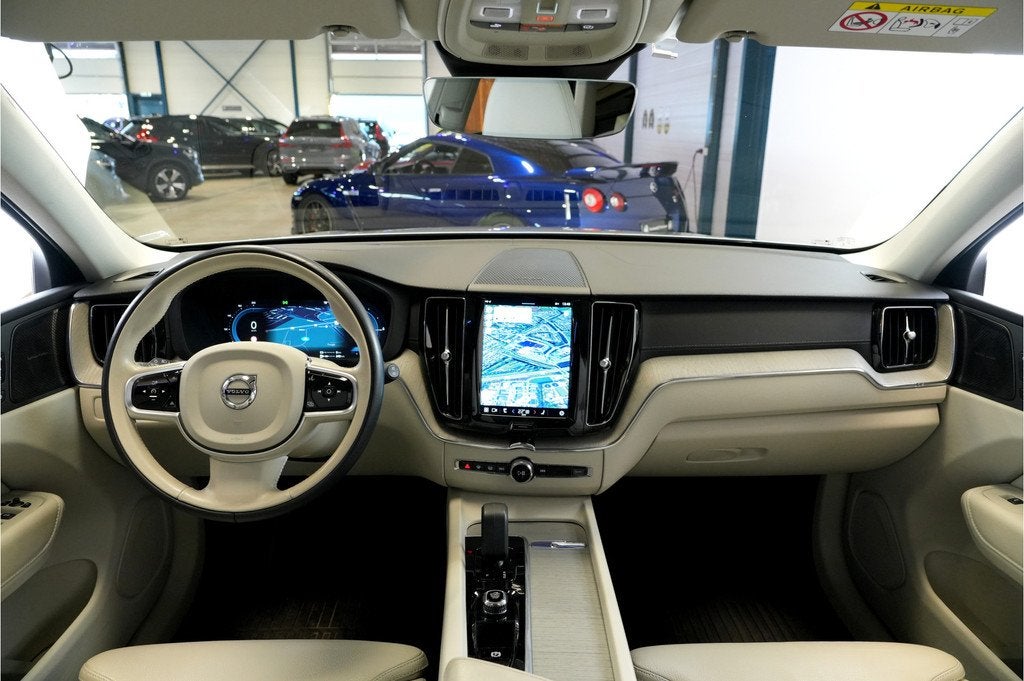 Volvo XC60 2.0 T8 AWD 335kW/456pk Plug-in hybrid Plus Bright, Automaat, Gebruikt, 4 cilinders, XC60