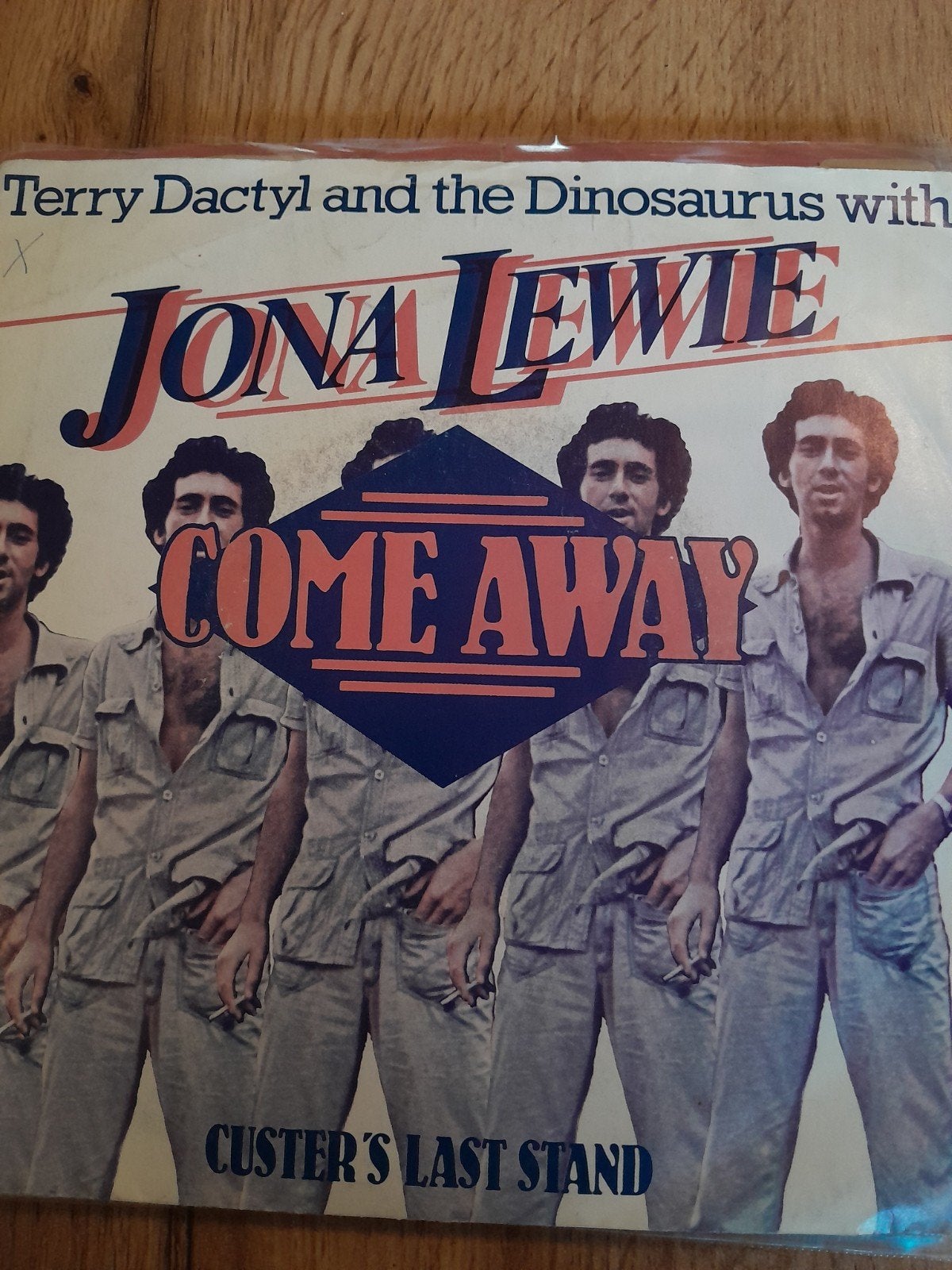 jona lewie 7inch come away, Ophalen of Verzenden, Zo goed als nieuw, Pop