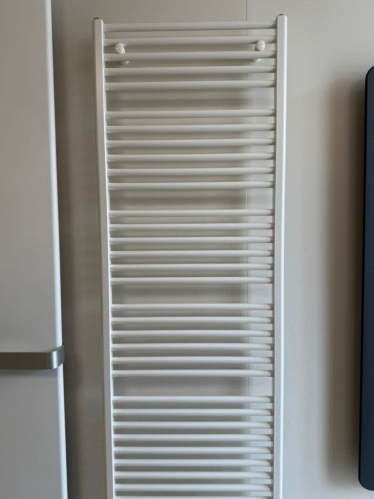 Showroommodel wit Design radiator 61x177cm