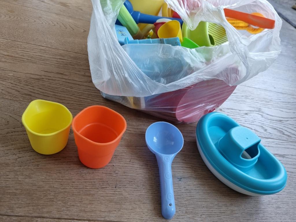 Gratis zandbak- en badspeelgoed, Ophalen
