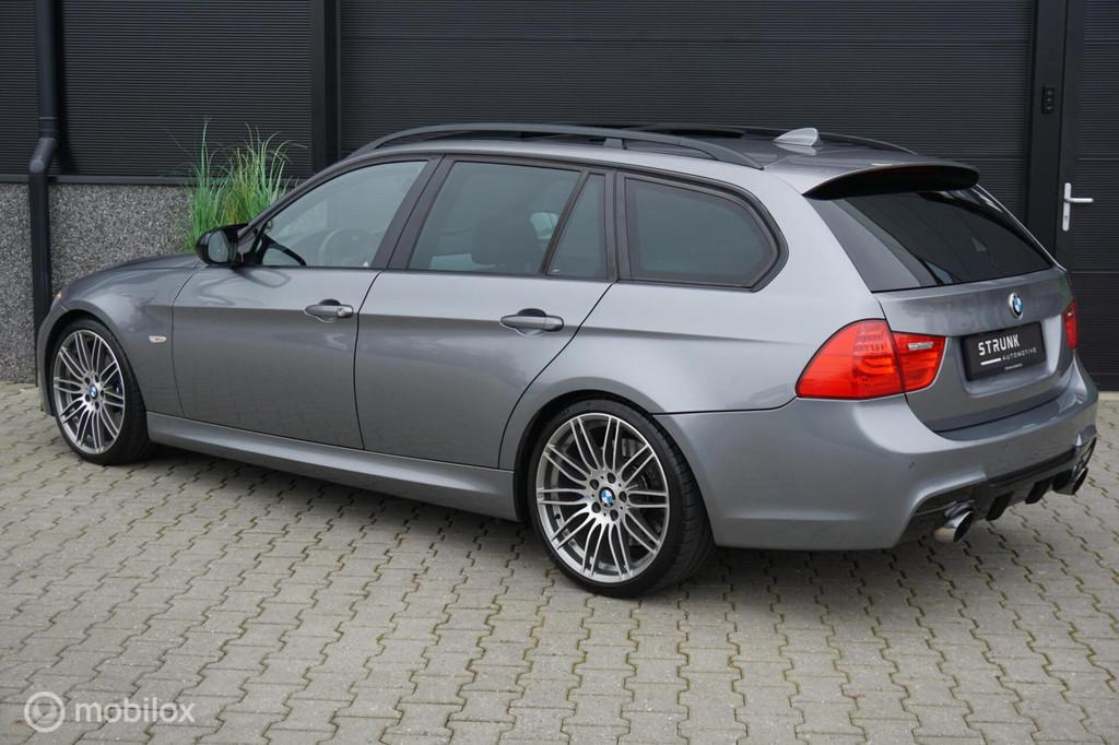 BMW 3-serie Touring 325d M Pakket Full option Carplay 19 inc, Auto's, Automaat, Achterwielaandrijving, 2993 cc, Leder