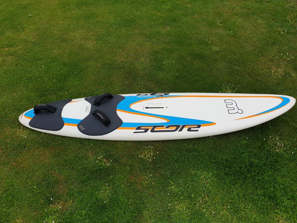 Mistral Score Freestyle Windsurfplank 99L - 259cm, Watersport en Boten, Ophalen, Gebruikt, Plank, 250 tot 300 cm